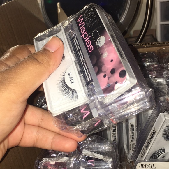 Brand new DEMI WISPIE LASHES - Picture 4 of 4